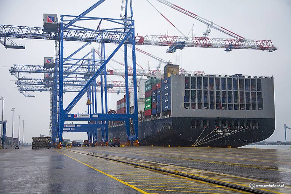 Największy na świecie kontenerowy serwis żeglugowy w Porcie Gdańsk 2