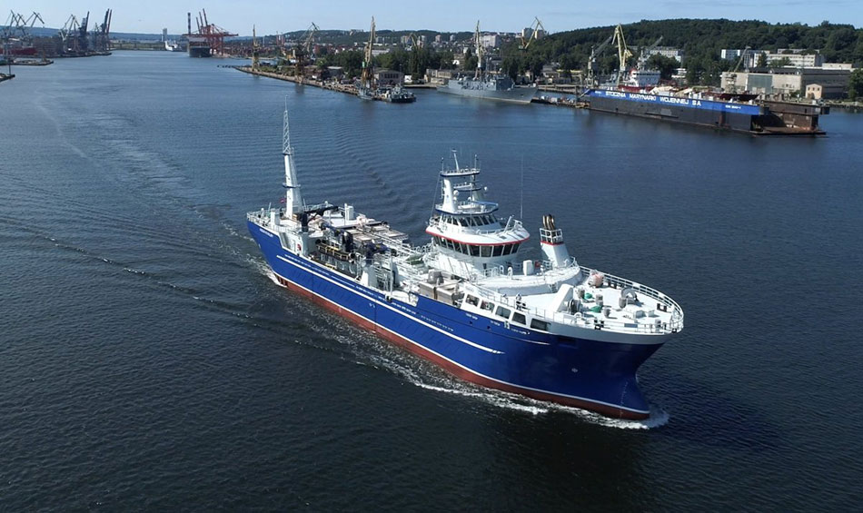 Fot1 statek typu life fish carrier powstał w gdyńskiej stoczni CRIST