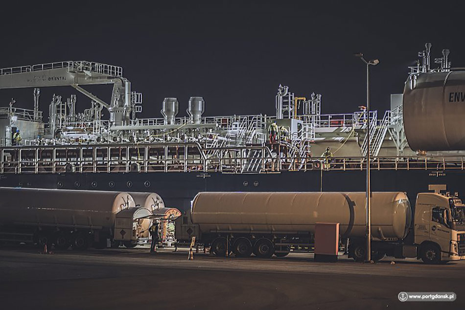 Port Gdansk fot2 Pierwsze komercyjne bunkrowanie LNG
