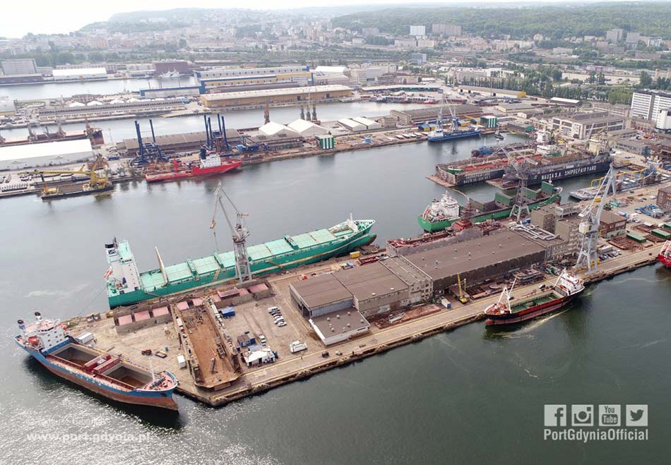 Port Gdynia foto z drona