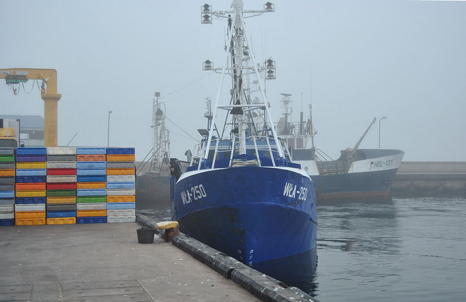 Port rybacki - kuter WŁA 250